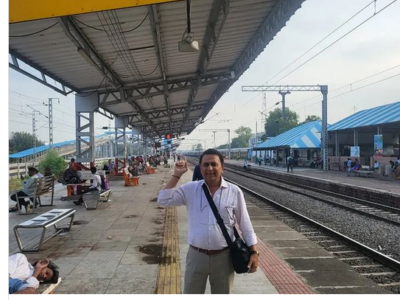 भारत में कहां है ‘सचिन ‘ नाम का रेलवे स्टेशन, सुनील गावस्कर ने शेयर की फोटो…