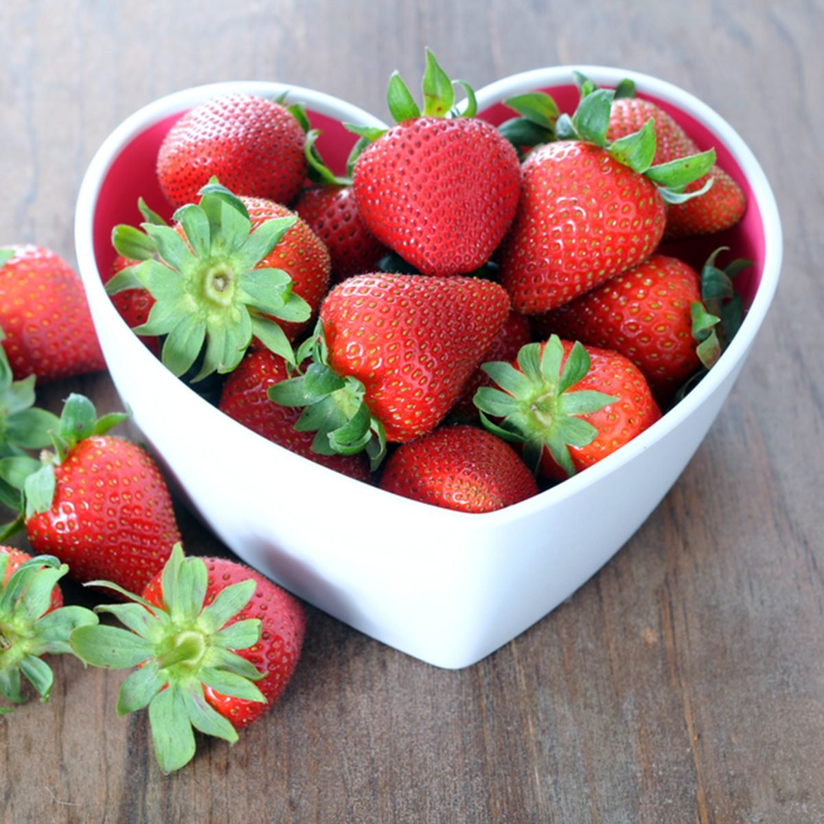 Health Tips: स्वास्थ्य के लिए लाभकारी होती है स्ट्रॉबेरी,जाने इसके सेवन का तरीका