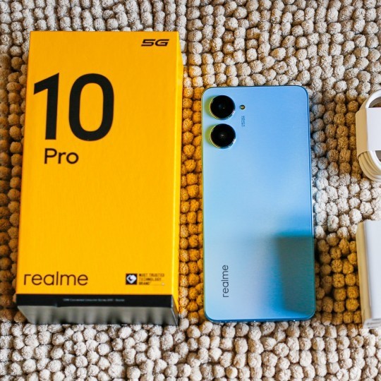 Oppo और Vivo की क़्वालिटी को नकारने आया Realme का 5G फ़ोन जिसमे मिलेंगे कई एडवांस फीचर्स