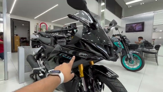 लो आ गई मां के लाड़लो के लिए 155 CC liquid-cooled engine वाली Yamaha R15 V4 बाइक