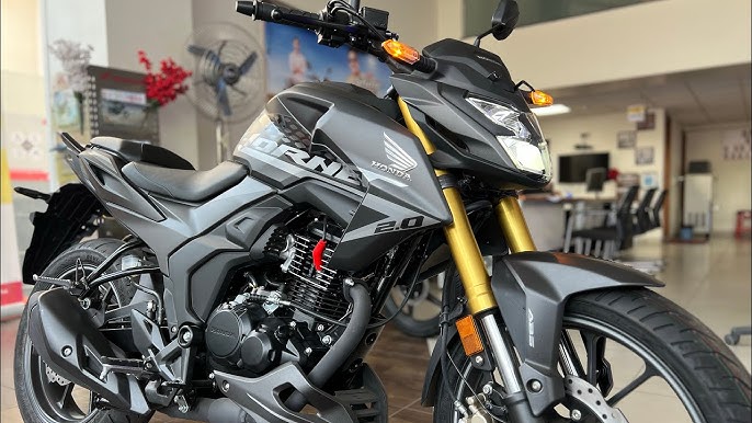 Pulsar की बैंड बजाने लॉन्च हुई Stylish look वाली Honda Hornet 2.0 धांसू बाइक