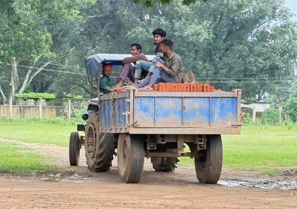 सीएम हेल्पलाइन की शिकायतों पर खनिज विभाग का त्वरित एक्शन, अवैध खनन एवं परिवहन पर बड़ी कार्रवाई, रेत-मिट्टी और गिट्टी से लदे 4 ट्रैक्टर व 1 हाईवा जप्त
